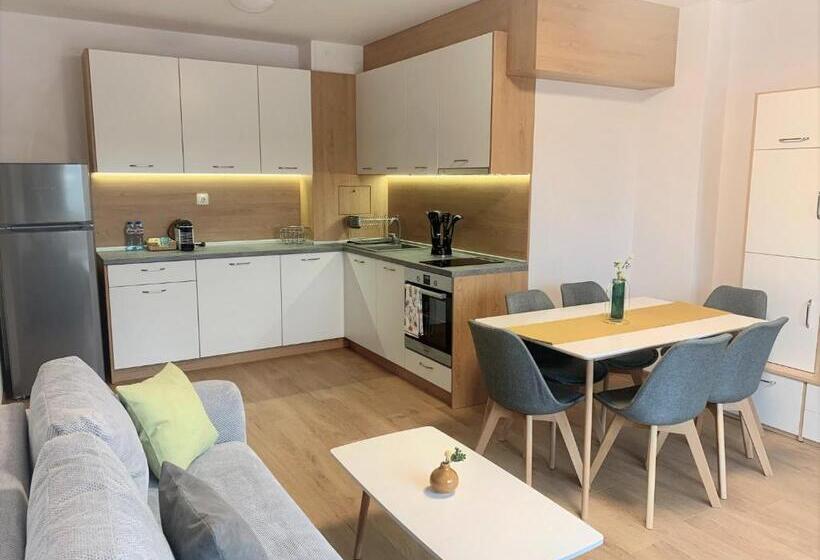 Gardenia Apartments