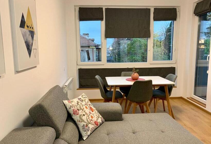 Gardenia Apartments