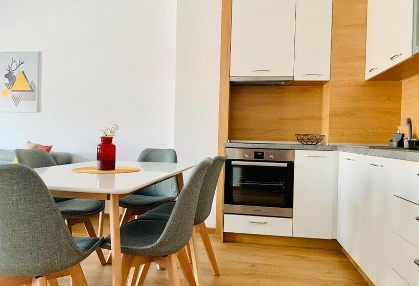 Gardenia Apartments