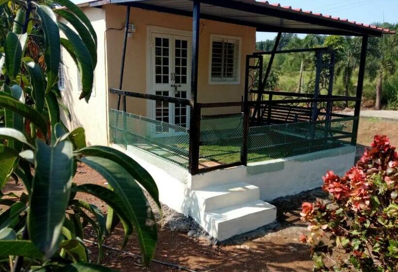 هتل Bimalfarm At Koroli Hills