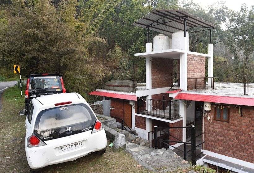 هتل Corbett Riviera