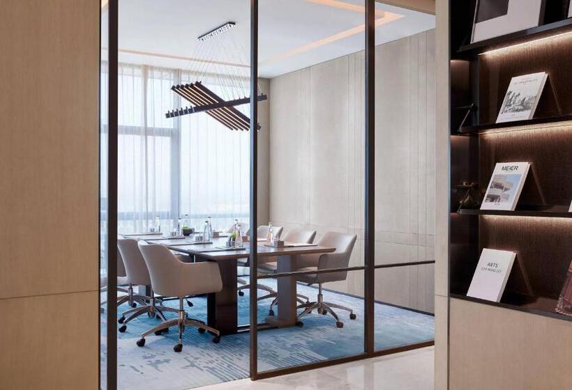 هتل Courtyard By Marriott Qinhuangdao West