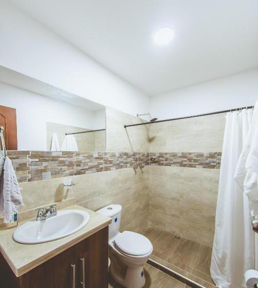 هتل Hacienda Pisoje