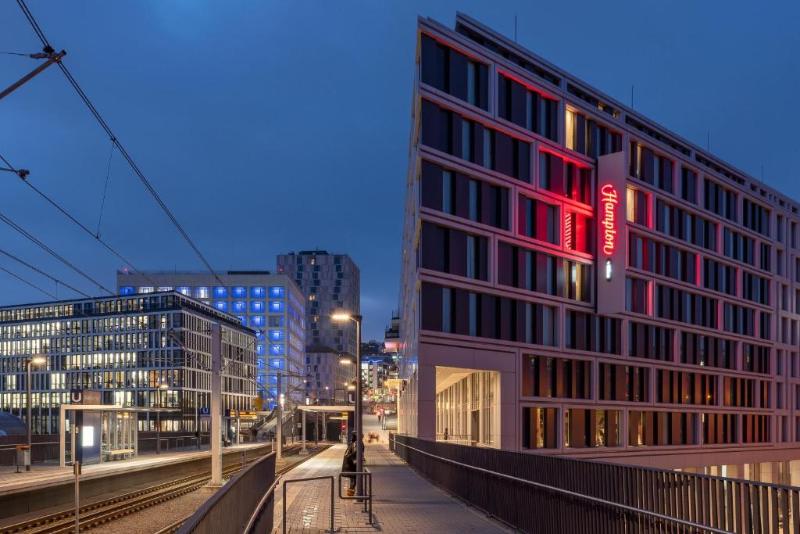 هتل Hampton By Hilton Stuttgart City Centre