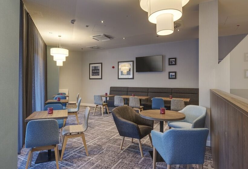 هتل Hampton By Hilton Stuttgart City Centre