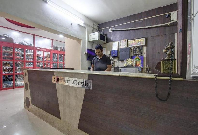 ホテル Oyo 45416 The Naagaa Residency