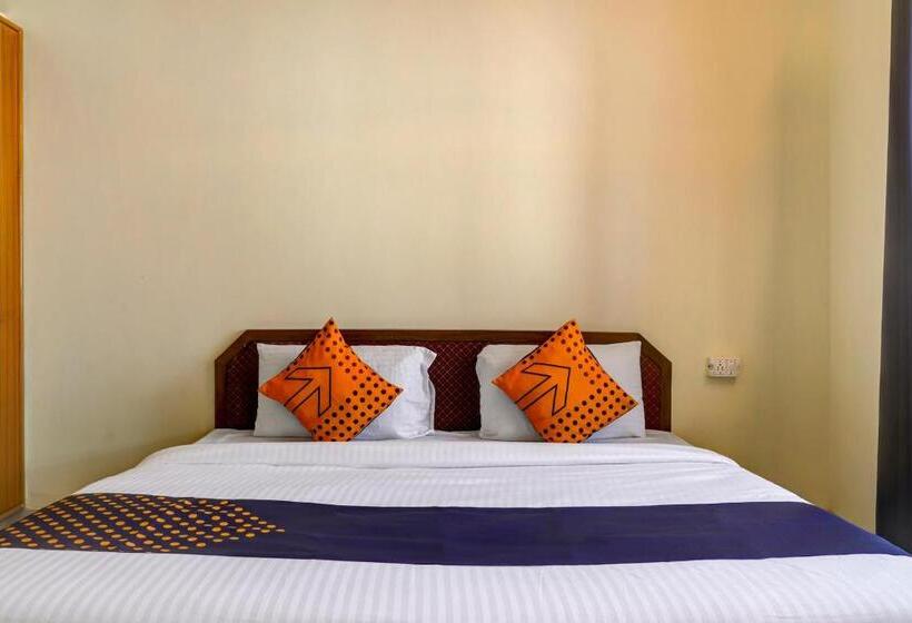 هتل Spot On Anjana Home Stay