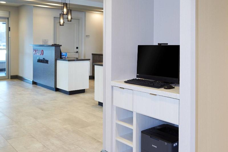 هتل Towneplace Suites By Marriott Hamilton