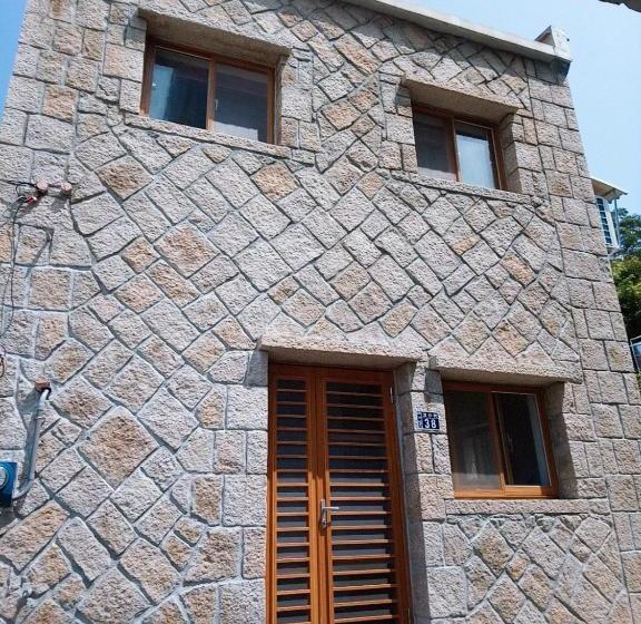 پانسیون Jinsha Haiyunbian I Homestay