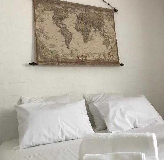 بنسيون Les Cailloux Dorés
