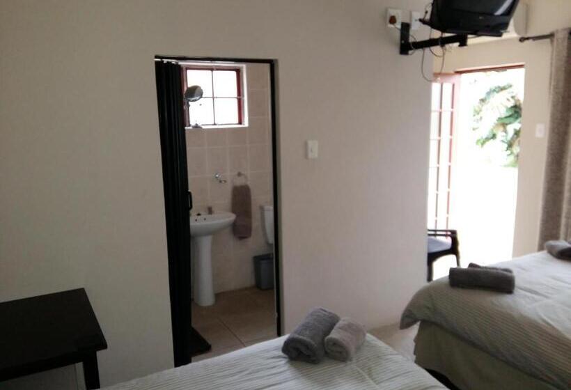 פנסיון Pine Tree Lodge Pe