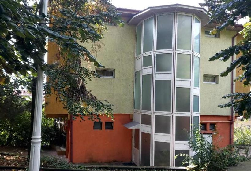 ユースホステル La Conu Iancu