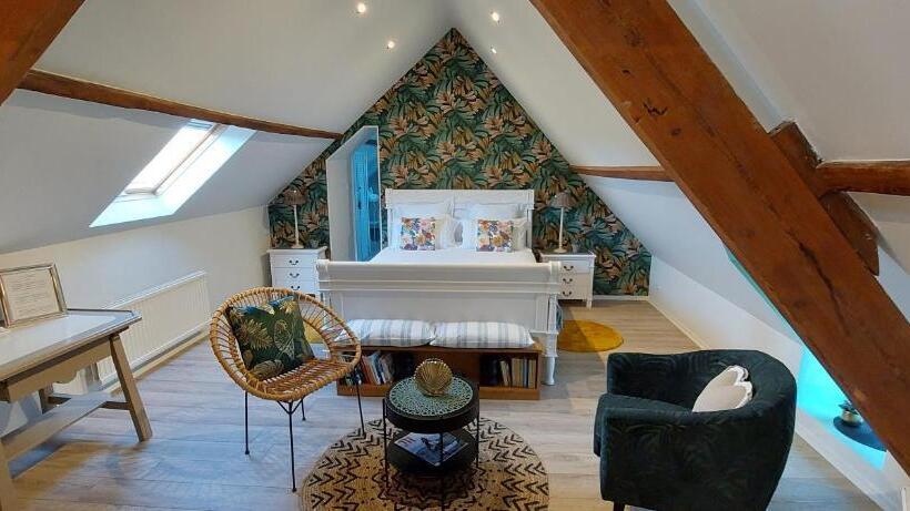 مبيت وإفطار Manoir De Turqueville Les Quatre Etoiles