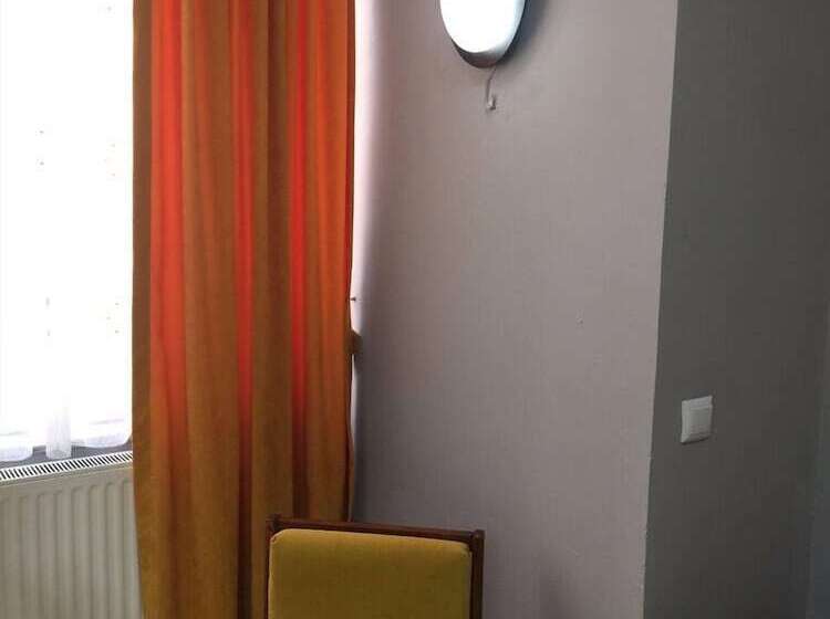 تختخواب و صبحانه Masal Otel