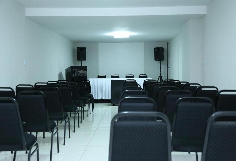 فندق Avelan Plaza