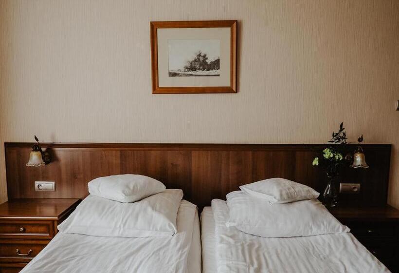 בית מלון כפרי Delfin Spa&wellness