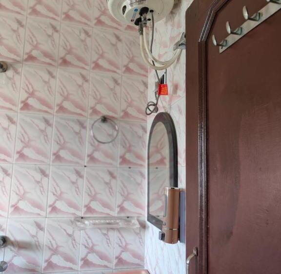 בית מלון כפרי Sunny Pines Resort