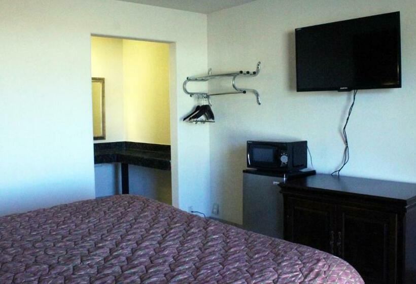 Мотель Royal Inn & Suites