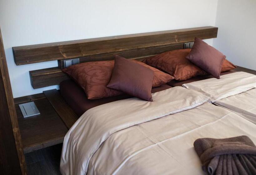 پانسیون Apartmány Víno Hruška Pardubice