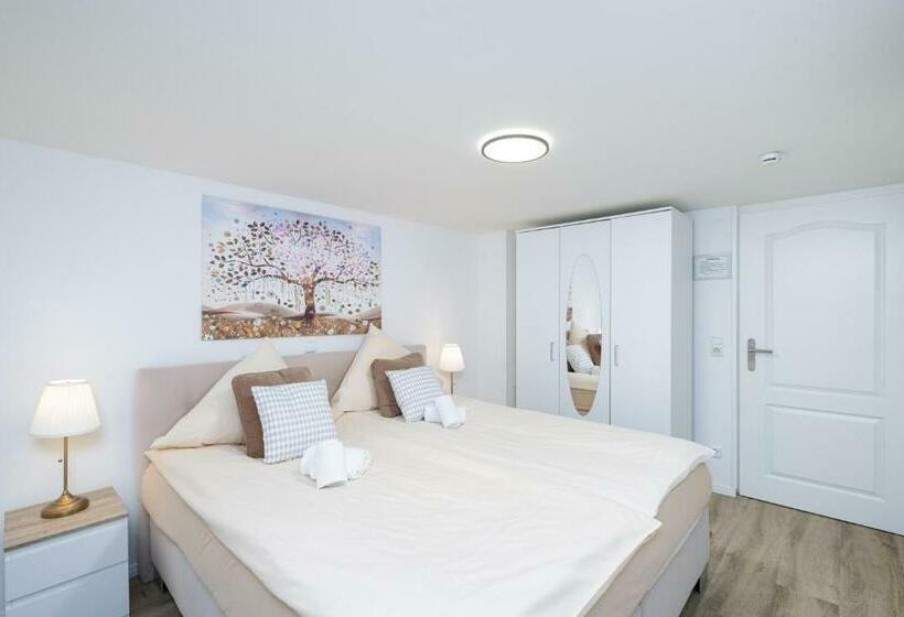 فندق صغير Gästehaus Kleines Stadtidyll  Zimmer Und Apartments By Hotel Holsteiner Hof