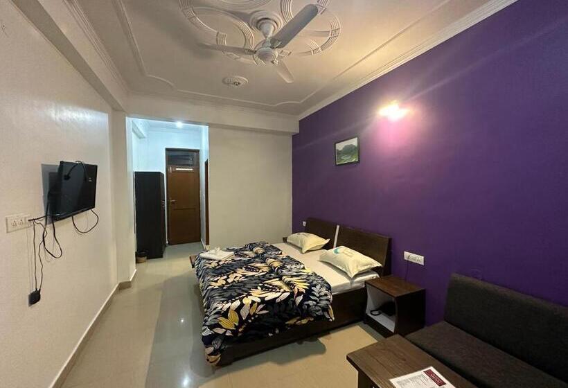مبيت وإفطار Backpackers Inn
