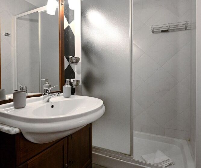 تختخواب و صبحانه Residenze Romanae   Vicolo Dell Aquila