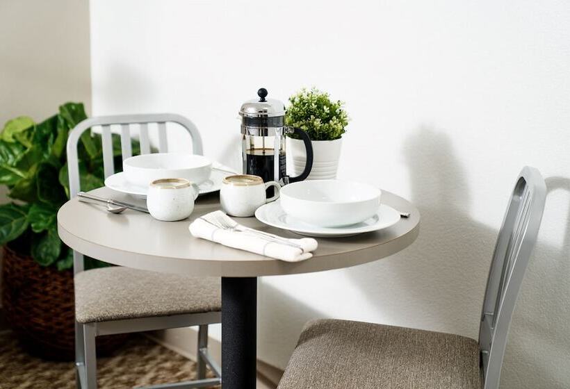 בית מלון כפרי Intown Suites Extended Stay Salt Lake City Ut   Midvale