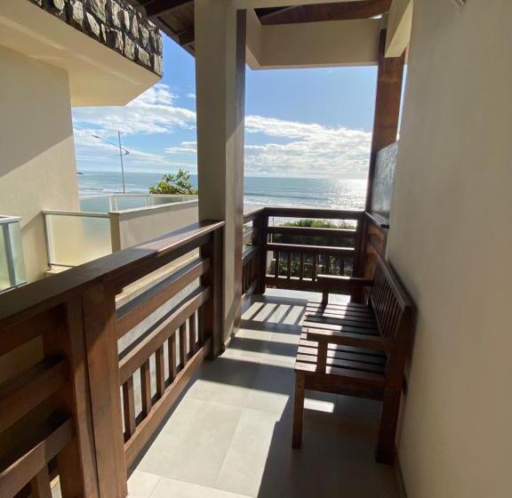هتل Pousada Casa Albatross