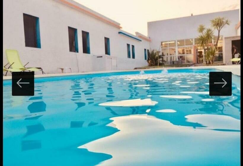 پانسیون Piriápolis Hostel & Suites