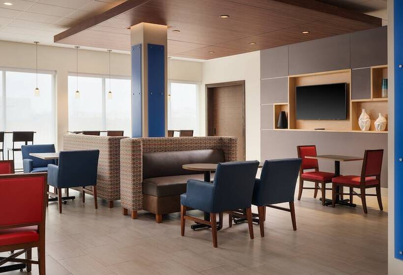 هتل Holiday Inn Express & Suites   Lockport, An Ihg