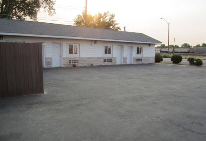 Отель Montana Inn Near Little Bighorn Colstrip