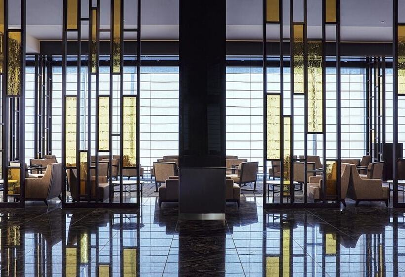 هتل Villa Fontaine Premier Haneda Airport