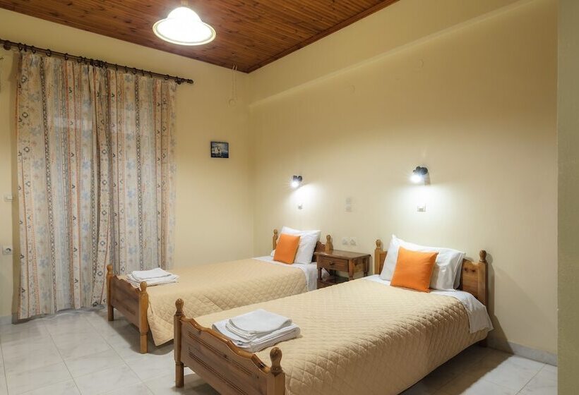 هتل Artemis Room