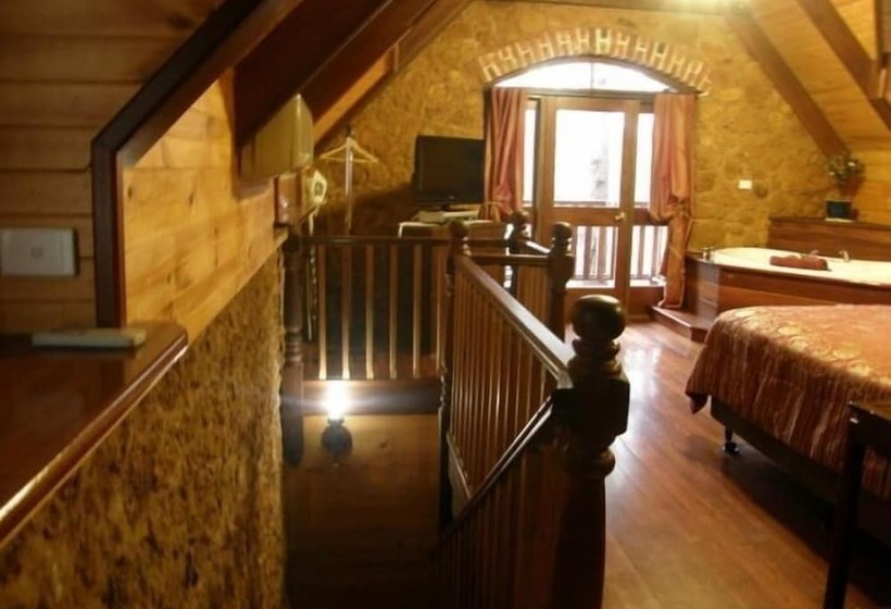 Отель Beedelup House Cottages
