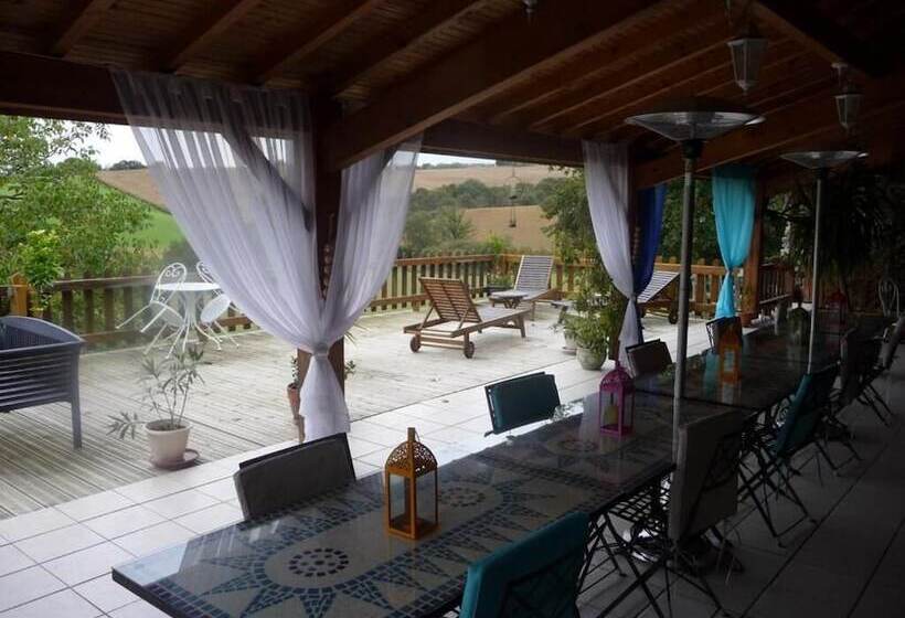 مبيت وإفطار Chambres D Hôtes Gelous