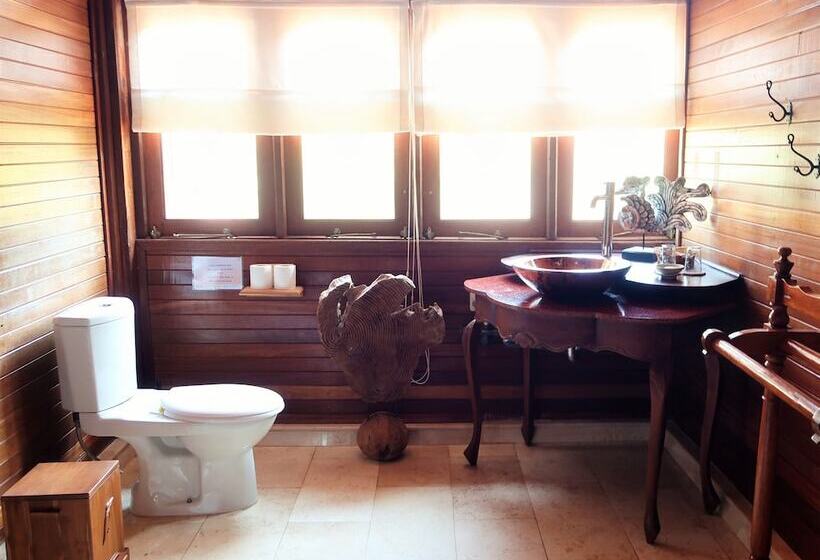 فندق Breve Azurine Lagoon Retreat