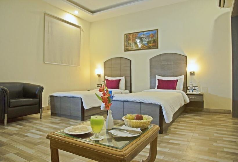 호텔 Genx Plaza Mughalsarai