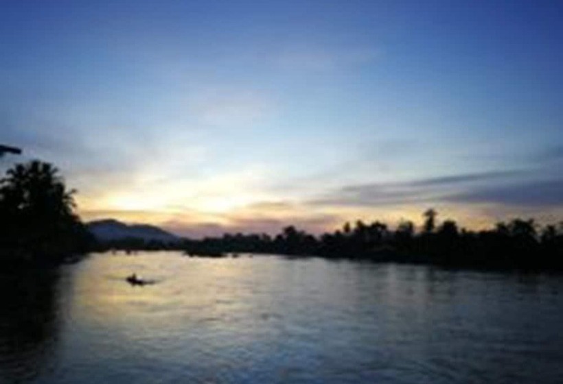 בית מלון כפרי Sala Done Khone