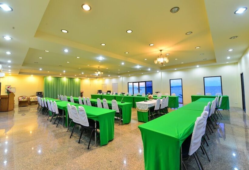 ホテル Starlight Beach Resort Chumphon