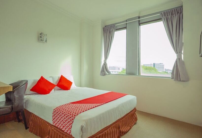 בית מלון כפרי Storytel Kota Kinabalu By Oyo