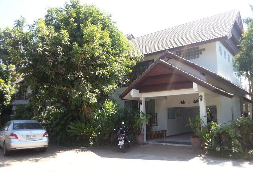 هتل Thong Paeka