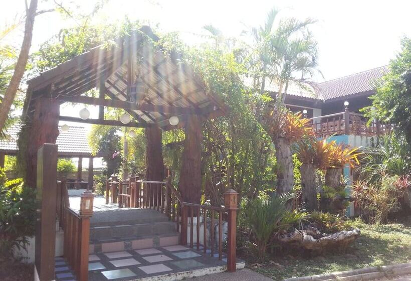 هتل Thong Paeka