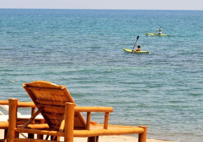 Kavs Beach Resort