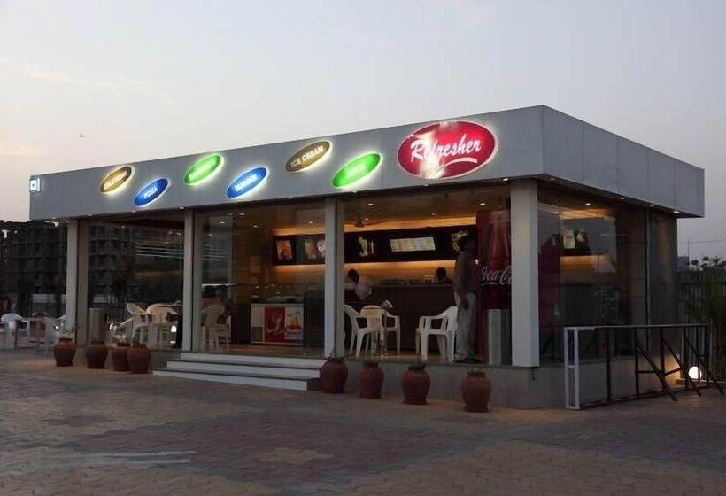 Pearl Hotel & Banquets Ahmedabad