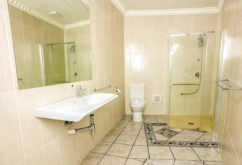 پانسیون Caesars Guesthouse & Conference Centre