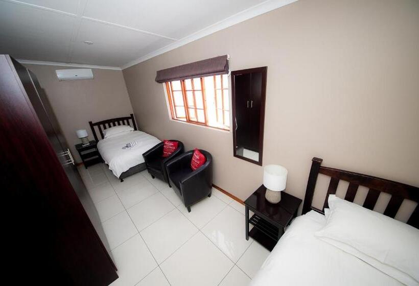 پانسیون Kleinplasie Guesthouse
