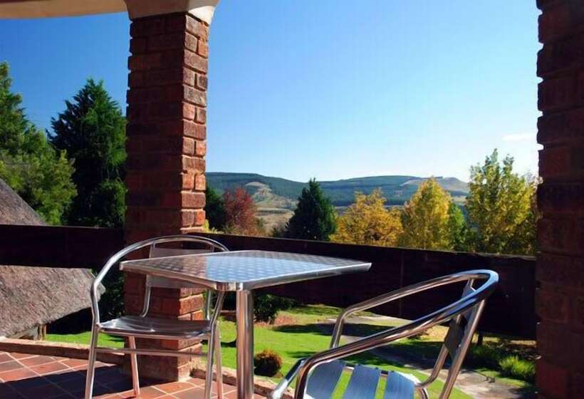פנסיון Maclear Manor