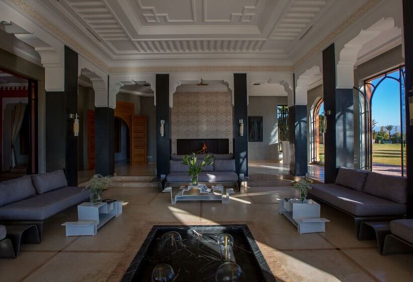 بنسيون Palais Chahar Mahal