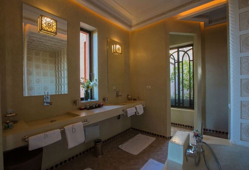 بنسيون Palais Chahar Mahal