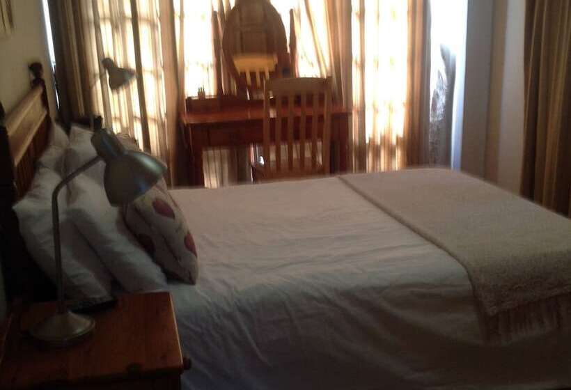 پانسیون Utopia Guest House